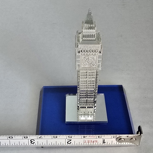 Crystal & Silver Paperweight Big Ben Tower Britain with Blue Glass Base C46For - Picture 2 of 12